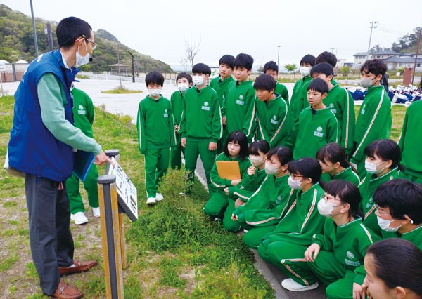 �l�q���w�Z ��蕔�u�b�i���������킫�s�j