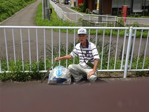 【 Ｔ氏と拾ったごみ 】